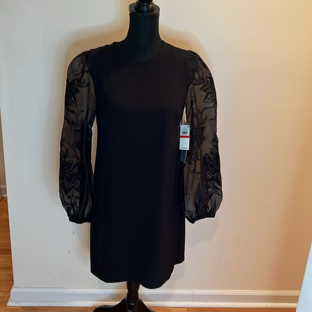 CeCe Dress. - Picture 3 of 10
